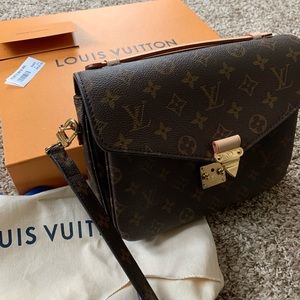 Louis Vuitton Pochette Metis
